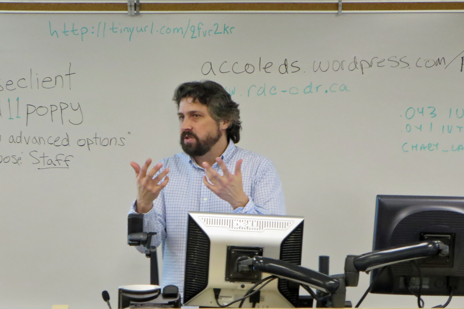 Photograph from the ACCOLEDS 2013 workshop.